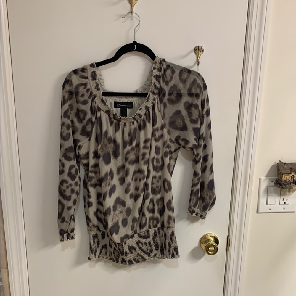 INC International Concepts Black and Tan Ruffled Fitted Blouse